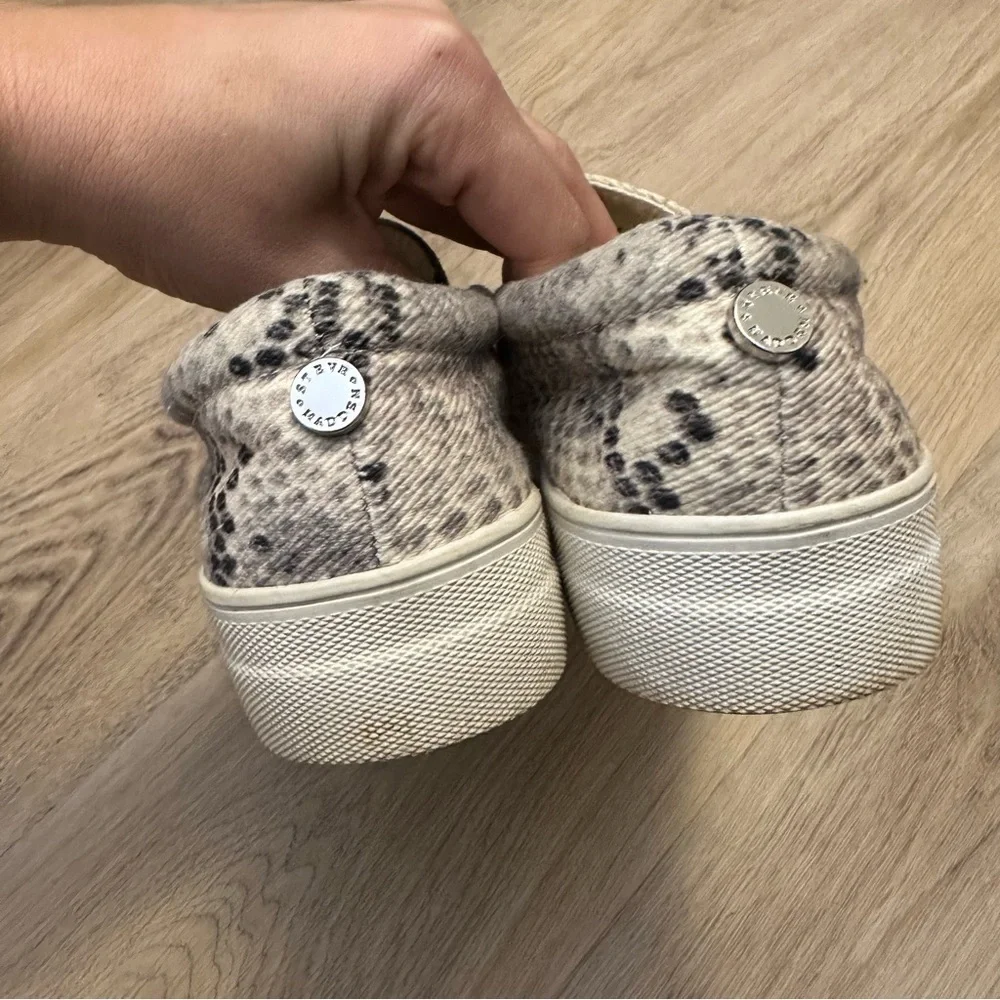 Steve Madden Gills-C Flat Slip on Sneakers size 6.5